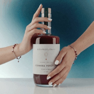 Kosze prezentowe, nalewki świąteczne, alkohol na prezent